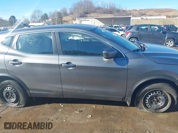 ✅ 2020 Nissan Rogue SL • VIN: JN1BJ1CWXLW386085 • Lot: 41573909. Wystawiony na IAAI z przebiegiem 60 167 mil. Bezpłatny archiwum sprzedaży aukcyjnych z USA i szczegółowy raport historii pojazdu na DreamBid. Zdjęcie 13.