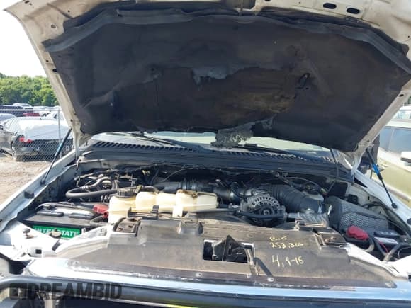 ✅ 2002 Ford F-250 XL • VIN: 1FTNW21F92EC40026 • Lot: 42292419. Listed on IAAI with 296,806 mi. Free auction sales archive from the USA and detailed vehicle history report at DreamBid. Image 10.