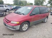 ✅ 1996 Dodge Caravan • VIN: 1B4GP55L8TB394184 • Lot: 43125190. Wystawiony na IAAI z przebiegiem 99 821 mil. Bezpłatny archiwum sprzedaży aukcyjnych z USA i szczegółowy raport historii pojazdu na DreamBid. Zdjęcie 2.