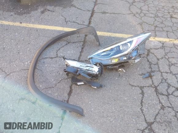 ✅ 2018 Infiniti QX30 Premium • VIN: SJKCH5CR4JA057372 • Lot: 43439344. Listed on IAAI with 45,158 mi. Free auction sales archive from the USA and detailed vehicle history report at DreamBid. Image 12.