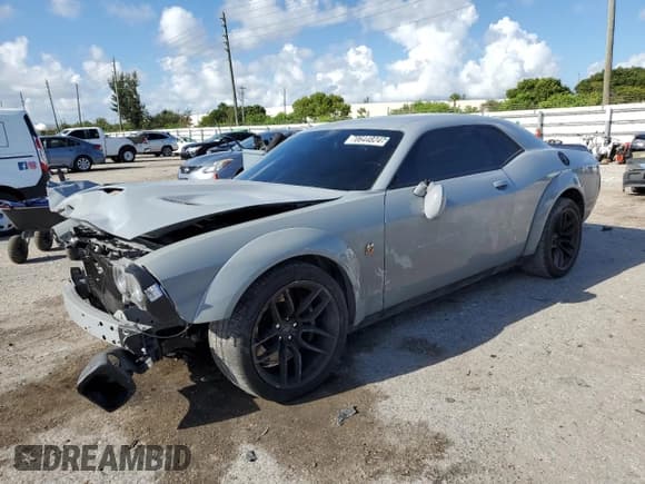 ✅ 2022 Dodge Challenger R/T Scat Pack Widebody • VIN: 2C3CDZFJ6NH100357 • Lot: 70644824. Wystawiony na Copart z przebiegiem 30 672 mil. Bezpłatny archiwum sprzedaży aukcyjnych z USA i szczegółowy raport historii pojazdu na DreamBid. Zdjęcie 1.