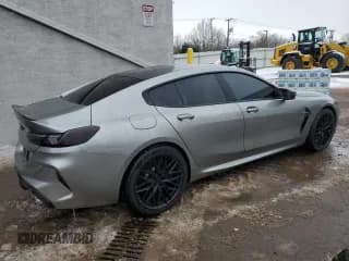 ✅ 2021 BMW M8 • VIN: WBSGV0C09MCF52950 • Lot: 82486123. Listed on Copart with 19,581 mi. Free auction sales archive from the USA and detailed vehicle history report at DreamBid. Image 3.