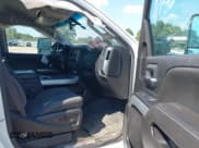 ✅ 2017 Chevrolet Silverado 2500HD LT • VIN: 1GC1KVEY9HF181540 • Lot: 43017957. Listed on IAAI with 198,394 mi. Free auction sales archive from the USA and detailed vehicle history report at DreamBid. Image 5.