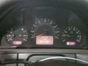 ✅ 2002 Mercedes-Benz E 320 • VIN: WDBJF83J92X062110 • Lot: 93742015. Listed on Copart with 215,072 mi. Free auction sales archive from the USA and detailed vehicle history report at DreamBid. Image 9.