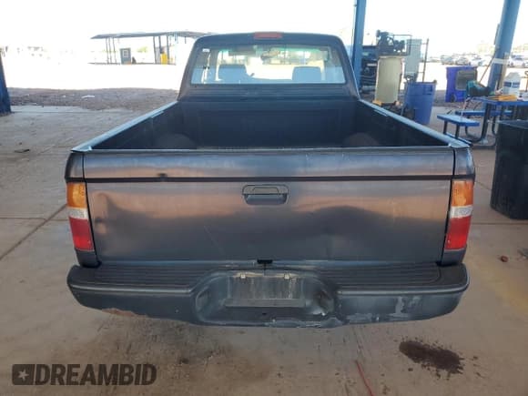 ✅ 1995 Toyota Tacoma • VIN: 4TAUN53B1SZ004467 • Lot: 82778235. Listed on Copart with 250,174 mi. Free auction sales archive from the USA and detailed vehicle history report at DreamBid. Image 6.