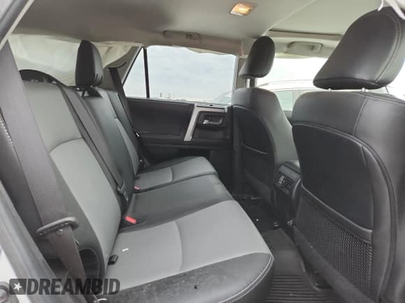 ✅ 2024 Toyota 4Runner SR5 Premium • VIN: JTENU5JR1R6308174 • Lot: 85209515. Wystawiony na Copart z przebiegiem 15 222 mil. Bezpłatny archiwum sprzedaży aukcyjnych z USA i szczegółowy raport historii pojazdu na DreamBid. Zdjęcie 11.