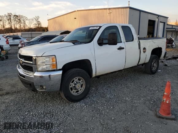 ✅ 2007 Chevrolet Silverado 2500HD 2LT • VIN: 1GCHK29687E576061 • Lot: 82683794. Listed on Copart with 166,016 mi. Free auction sales archive from the USA and detailed vehicle history report at DreamBid. Image 1.