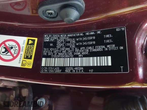 ✅ 2019 Toyota Highlander Limited Platinum • VIN: 5TDDZRFH5KS964702 • Lot: 43324069. Listed on IAAI with 53,279 mi. Free auction sales archive from the USA and detailed vehicle history report at DreamBid. Image 9.