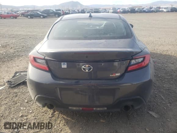✅ 2023 Toyota 86 • VIN: JF1ZNBC1XP8760530 • Lot: 75184903. Listed on Copart with 7,030 mi. Free auction sales archive from the USA and detailed vehicle history report at DreamBid. Image 6.
