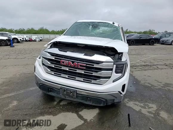✅ 2022 GMC Sierra 1500 SLE • VIN: 3GTUUBED9NG606249 • Лот: 81486935. Опубликован ранее на Copart с пробегом 115 358 миль. Бесплатный доступ к архиву аукционных продаж из США и подробный отчёт об истории автомобиля на DreamBid. Изображение 13.
