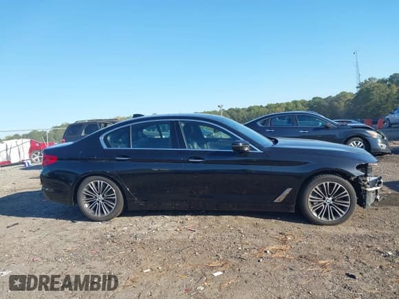 ✅ 2018 BMW 5 Series 530i xDrive • VIN: WBAJA7C5XJWA72825 • Lot: 43426324. Listed on IAAI with 118,711 mi. Free auction sales archive from the USA and detailed vehicle history report at DreamBid. Image 14.