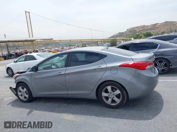 ✅ 2012 Hyundai Elantra Limited • VIN: KMHDH4AEXCU366519 • Lot: 42374070. Listed on IAAI with 67,838 mi. Free auction sales archive from the USA and detailed vehicle history report at DreamBid. Image 14.