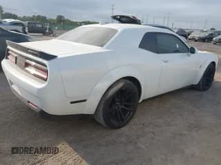 ✅ 2023 Dodge Challenger R/T Scat Pack • VIN: 2C3CDZFJ8PH667690 • Lot: 43518262. Wystawiony na IAAI z przebiegiem 15 592 mil. Bezpłatny archiwum sprzedaży aukcyjnych z USA i szczegółowy raport historii pojazdu na DreamBid. Zdjęcie 4.