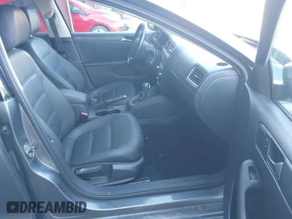 ✅ 2011 Volkswagen Jetta SE • VIN: 3VWDZ7AJ5BM316112 • Лот: 43389305. Опубликован ранее на IAAI с пробегом 109 681 миль. Бесплатный доступ к архиву аукционных продаж из США и подробный отчёт об истории автомобиля на DreamBid. Изображение 5.