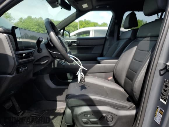 ✅ 2024 Hyundai Santa Fe Calligraphy • VIN: 5NMP5DG13RH013666 • Lot: 58308675. Listed on Copart with 15,532 mi. Free auction sales archive from the USA and detailed vehicle history report at DreamBid. Image 7.