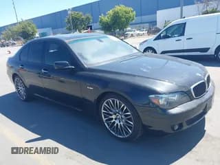 ✅ 2007 BMW 7 Series 750i • VIN: WBAHL835X7DT10236 • Lot: 42961893. Wystawiony na IAAI z przebiegiem 107 721 mil. Bezpłatny archiwum sprzedaży aukcyjnych z USA i szczegółowy raport historii pojazdu na DreamBid. Zdjęcie 1.