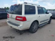 ✅ 2007 Lincoln Navigator • VIN: 5LMFU27547LJ24950 • Лот: 42727156. Опубликован ранее на IAAI с пробегом 206 431 миль. Бесплатный доступ к архиву аукционных продаж из США и подробный отчёт об истории автомобиля на DreamBid. Изображение 4.