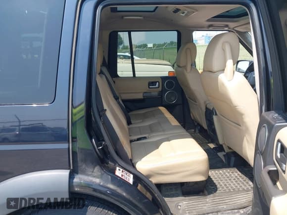 ✅ 2006 Land Rover LR3 HSE • VIN: SALAG25466A383896 • Лот: 42887917. Опубликован ранее на IAAI с пробегом 170 594 миль. Бесплатный доступ к архиву аукционных продаж из США и подробный отчёт об истории автомобиля на DreamBid. Изображение 8.