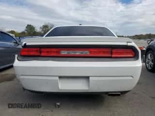 2012 Dodge Challenger R/T Plus z VIN 2C3CDYBT0CH259227, wystawiony jako Copart lot #86333155 z przebiegiem Nie podano mil oraz Szkoda całkowita • Salvage title. Historia ofert i sprzedaży dostępna na DreamBid. Obrazek 6.