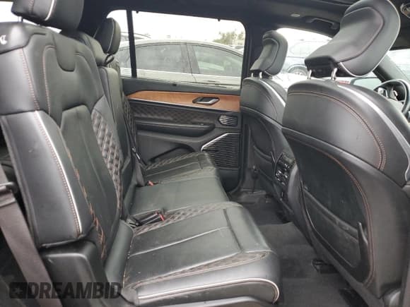 ✅ 2022 Jeep Grand Cherokee Summit Reserve • VIN: 1C4RJKET6N8539217 • Лот: 81447485. Опубликован ранее на Copart с пробегом 42 437 миль. Бесплатный доступ к архиву аукционных продаж из США и подробный отчёт об истории автомобиля на DreamBid. Изображение 11.