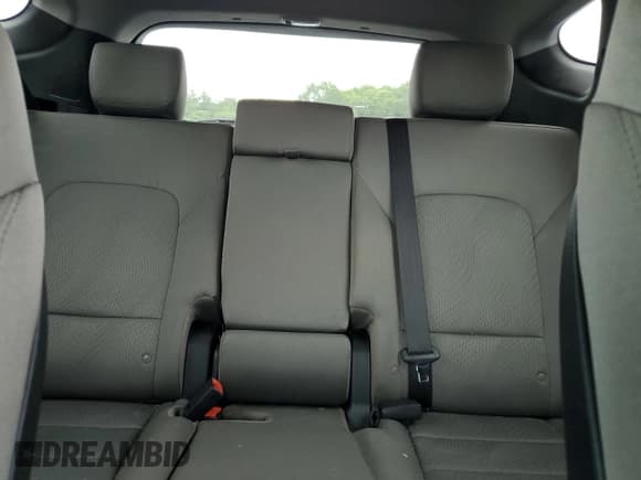 ✅ 2018 Hyundai Santa Fe 2.4L • VIN: 5NMZUDLB9JH103063 • Лот: 57506314. Опубликован ранее на Copart с пробегом 129 903 миль. Бесплатный доступ к архиву аукционных продаж из США и подробный отчёт об истории автомобиля на DreamBid. Изображение 10.