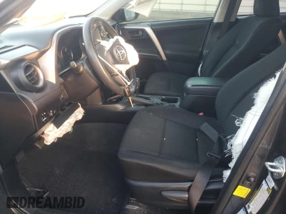 ✅ 2018 Toyota RAV4 LE • VIN: JTMBFREV7JJ192111 • Lot: 93722335. Listed on Copart with 155,419 mi. Free auction sales archive from the USA and detailed vehicle history report at DreamBid. Image 7.