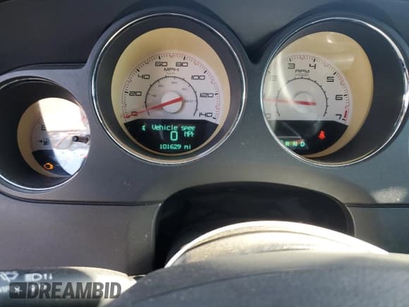 ✅ 2013 Dodge Challenger Rallye Redline • VIN: 2C3CDYAG0DH729004 • Lot: 74388374. Wystawiony na Copart z przebiegiem 101 629 mil. Bezpłatny archiwum sprzedaży aukcyjnych z USA i szczegółowy raport historii pojazdu na DreamBid. Zdjęcie 9.