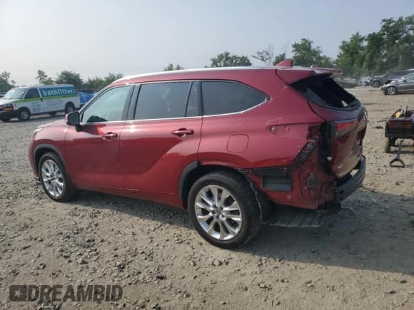 ✅ 2022 Toyota Highlander Limited • VIN: 5TDDZRBH8NS164454 • Lot: 67758645. Listed on Copart with 119,202 mi. Free auction sales archive from the USA and detailed vehicle history report at DreamBid. Image 2.