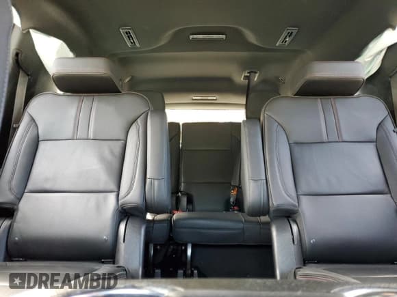 ✅ 2024 Chevrolet Suburban RST • VIN: 1GNSKEKDXRR103796 • Lot: 86855165. Listed on Copart with 55,180 mi. Free auction sales archive from the USA and detailed vehicle history report at DreamBid. Image 10.