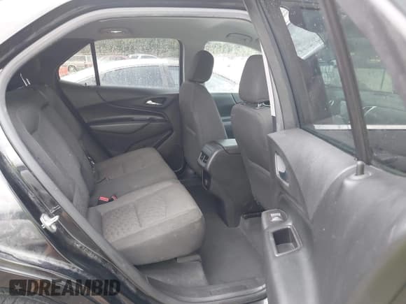 ✅ 2018 Chevrolet Equinox LT • VIN: 2GNAXJEV4J6197183 • Lot: 43381774. Wystawiony na IAAI z przebiegiem 250 059 mil. Bezpłatny archiwum sprzedaży aukcyjnych z USA i szczegółowy raport historii pojazdu na DreamBid. Zdjęcie 8.