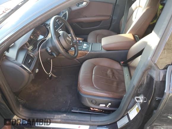 ✅ 2016 Audi A7 Premium Plus • VIN: WAUWGAFC6GN025766 • Лот: 40046403. Опубликован ранее на Copart с пробегом 76 821 миль. Бесплатный доступ к архиву аукционных продаж из США и подробный отчёт об истории автомобиля на DreamBid. Изображение 7.