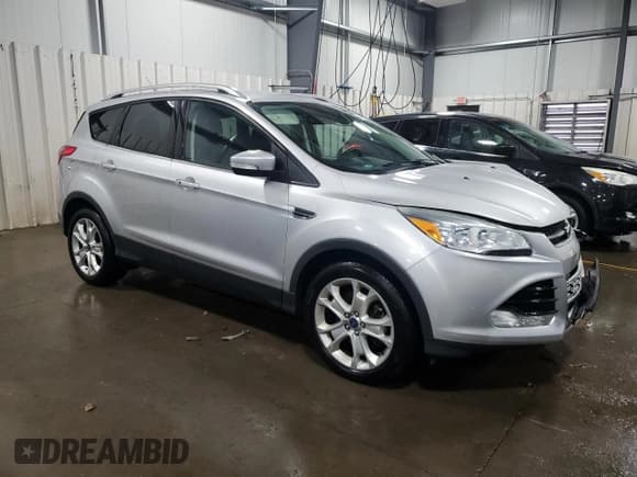 ✅ 2016 Ford Escape Titanium • VIN: 1FMCU9J95GUC27654 • Lot: 86794505. Wystawiony na Copart z przebiegiem 105 114 mil. Bezpłatny archiwum sprzedaży aukcyjnych z USA i szczegółowy raport historii pojazdu na DreamBid. Zdjęcie 4.