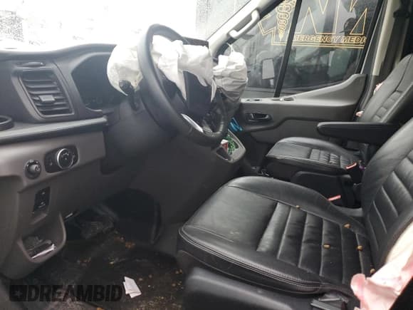 ✅ 2023 Ford Transit • VIN: 1FTBR3UG2PKA02239 • Lot: 82384484. Wystawiony na Copart z przebiegiem Nie podano. Bezpłatny archiwum sprzedaży aukcyjnych z USA i szczegółowy raport historii pojazdu na DreamBid. Zdjęcie 7.