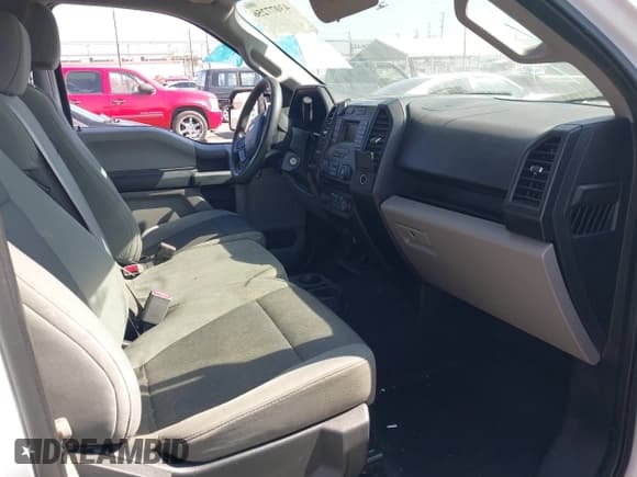 ✅ 2016 Ford F-150 XLT • VIN: 1FTEW1C88GKE16209 • Lot: 43077256. Listed on IAAI with 221,309 mi. Free auction sales archive from the USA and detailed vehicle history report at DreamBid. Image 5.