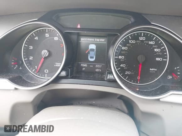 ✅ 2010 Audi A5 Premium Plus • VIN: WAUJFAFH1AN016201 • Lot: 43296203. Wystawiony na IAAI z przebiegiem 75 945 mil. Bezpłatny archiwum sprzedaży aukcyjnych z USA i szczegółowy raport historii pojazdu na DreamBid. Zdjęcie 7.