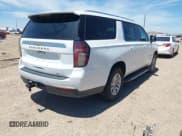 ✅ 2021 Chevrolet Suburban LT • VIN: 1GNSKCKD2MR144193 • Lot: 42848977. Wystawiony na IAAI z przebiegiem 117 662 mil. Bezpłatny archiwum sprzedaży aukcyjnych z USA i szczegółowy raport historii pojazdu na DreamBid. Zdjęcie 4.
