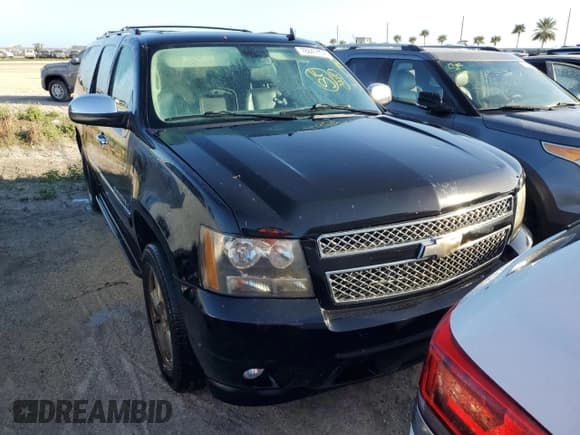✅ 2009 Chevrolet Suburban LTZ • VIN: 1GNFK36339J123586 • Lot: 78847104. Wystawiony na Copart z przebiegiem 156 867 mil. Bezpłatny archiwum sprzedaży aukcyjnych z USA i szczegółowy raport historii pojazdu na DreamBid. Zdjęcie 5.