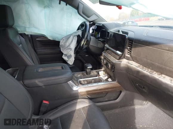 ✅ 2022 Chevrolet Silverado 1500 RST • VIN: 1GCUDEED5NZ550828 • Lot: 43555637. Listed on IAAI with 38,677 mi. Free auction sales archive from the USA and detailed vehicle history report at DreamBid. Image 5.