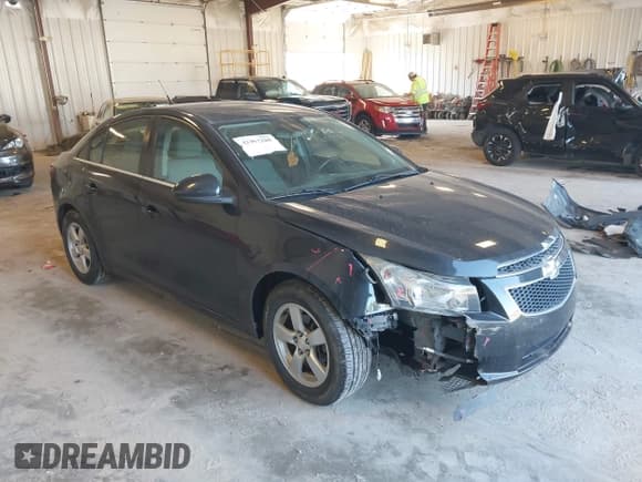 ✅ 2014 Chevrolet Cruze 1LT • VIN: 1G1PC5SB9E7478247 • Lot: 43362180. Listed on IAAI with 83,024 mi. Free auction sales archive from the USA and detailed vehicle history report at DreamBid. Image 1.