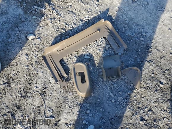 ✅ 1999 Buick Park Avenue • VIN: 1G4CW52K0X4642837 • Lot: 41577875. Listed on Copart with 148,870 mi. Free auction sales archive from the USA and detailed vehicle history report at DreamBid. Image 12.