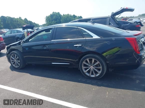 ✅ 2013 Cadillac XTS • VIN: 2G61N5S31D9238531 • Lot: 42928713. Wystawiony na IAAI z przebiegiem 146 994 mil. Bezpłatny archiwum sprzedaży aukcyjnych z USA i szczegółowy raport historii pojazdu na DreamBid. Zdjęcie 15.