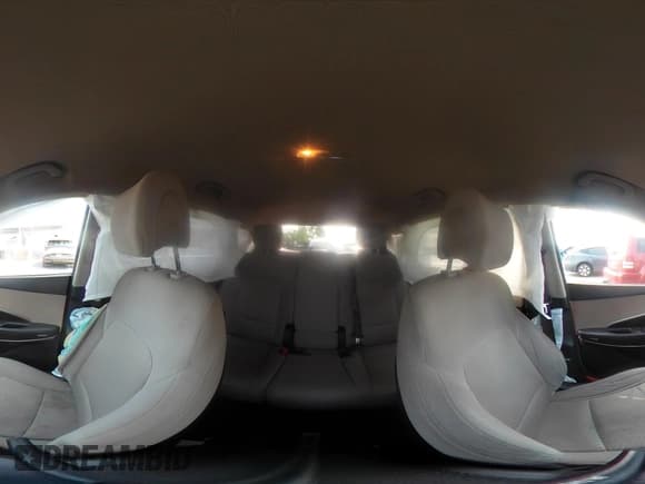 ✅ 2014 Hyundai Santa Fe • VIN: 5XYZTDLB0EG208769 • Lot: 42485411. Wystawiony na IAAI z przebiegiem 82 173 mil. Bezpłatny archiwum sprzedaży aukcyjnych z USA i szczegółowy raport historii pojazdu na DreamBid. Zdjęcie 22.