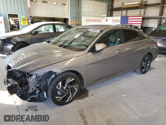 ✅ 2024 Hyundai Elantra Limited • VIN: KMHLN4DJ9RU114217 • Lot: 86288895. Listed on Copart with 7,041 mi. Free auction sales archive from the USA and detailed vehicle history report at DreamBid. Image 1.