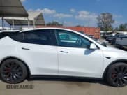 ✅ 2023 Tesla Model Y Performance • VIN: 7SAYGDEF6PF807723 • Lot: 43209294. Wystawiony na IAAI z przebiegiem 48 943 mil. Bezpłatny archiwum sprzedaży aukcyjnych z USA i szczegółowy raport historii pojazdu na DreamBid. Zdjęcie 14.