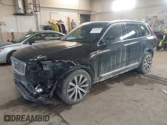 ✅ 2023 Volvo XC90 Plus • VIN: YV4062PN6P1993341 • Лот: 41358443. Опубликован ранее на IAAI с пробегом 54 753 миль. Бесплатный доступ к архиву аукционных продаж из США и подробный отчёт об истории автомобиля на DreamBid. Изображение 17.