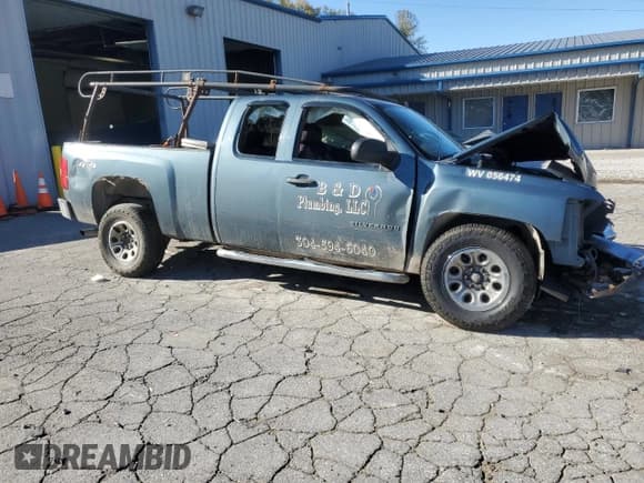 ✅ 2011 Chevrolet Silverado 1500 LS • VIN: 1GCRKREA0BZ121102 • Лот: 87221535. Опубликован ранее на Copart с пробегом Не указан. Бесплатный доступ к архиву аукционных продаж из США и подробный отчёт об истории автомобиля на DreamBid. Изображение 4.