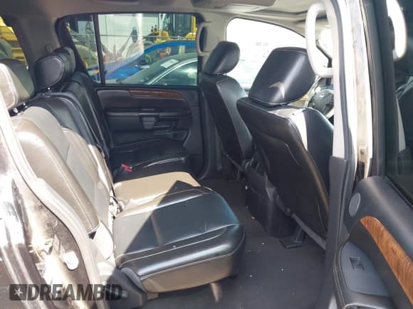 ✅ 2011 Nissan Armada SV • VIN: 5N1BA0NDXBN620101 • Lot: 43364672. Listed on IAAI with 135,877 mi. Free auction sales archive from the USA and detailed vehicle history report at DreamBid. Image 8.