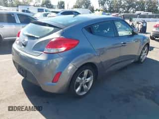 2015 Hyundai Veloster RE:FLEX with VIN KMHTC6AD8FU224557, listed as a IAAI auction lot 43589091 with 112,724 mi miles and . Bid and sale history available at DreamBid. Image 4.