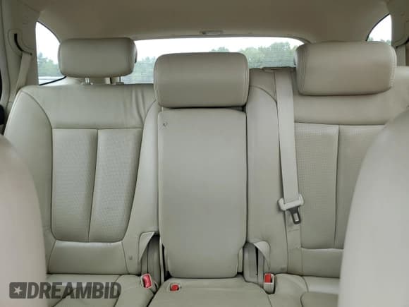 ✅ 2009 Hyundai Santa Fe SE • VIN: 5NMSH13E39H304130 • Lot: 68664565. Listed on Copart with 231,198 mi. Free auction sales archive from the USA and detailed vehicle history report at DreamBid. Image 10.