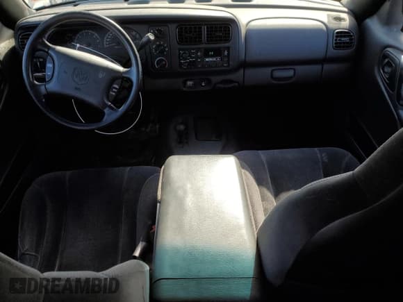 ✅ 2000 Dodge Dakota Sport • VIN: 1B7GG2AN5YS608922 • Lot: 45783305. Wystawiony na Copart z przebiegiem 148 064 mil. Bezpłatny archiwum sprzedaży aukcyjnych z USA i szczegółowy raport historii pojazdu na DreamBid. Zdjęcie 8.